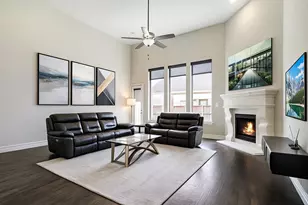 7742 Cooke Dr, Irving, TX 75063 - Photo 2