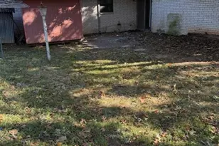 2006 San Jacinto Dr, Arlington, TX 76012 - Photo 2