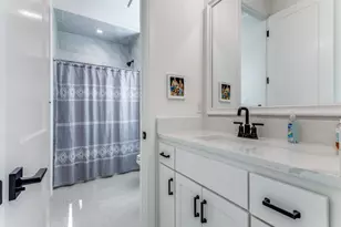 129 Lariat Ct, Azle, TX 76020 - Photo 22