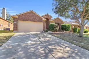 2216 Jocelyn Way, McKinney, TX 75071 - Photo 2