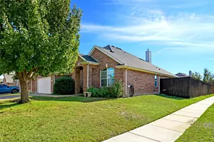 4000 Elmgreen Dr, Fort Worth, TX 76262 - Photo 2