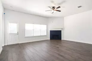 4000 Elmgreen Dr, Fort Worth, TX 76262 - Photo 12