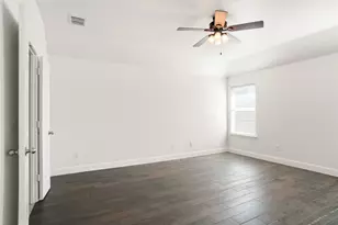 4000 Elmgreen Dr, Fort Worth, TX 76262 - Photo 16