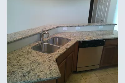 633 Blue Sky Drive, Arlington, TX 76002 - Photo 8