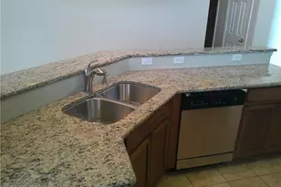 633 Blue Sky Dr, Arlington, TX 76002 - Photo 8