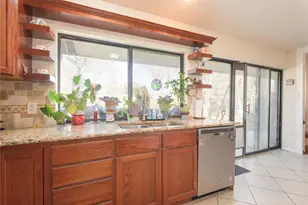 2005 Inverness Dr, Carrollton, TX 75007 - Photo 12