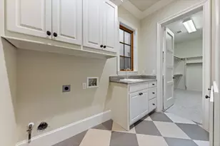 8129 San Fernando Way, Dallas, TX 75218 - Photo 24