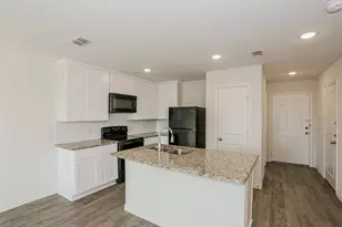 2029 Clay St, Mabank, TX 75147 - Photo 6