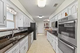 2401 Bluffton Dr, Plano, TX 75075 - Photo 20