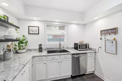 829 Inwood Drive, McKinney, TX 75069 - Photo 14