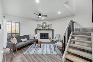 881 Dublin Dr, Richardson, TX 75080 - Photo 2