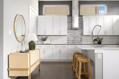 4226 Roseland Avenue #201, Dallas, TX 75204 - Photo 2