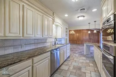 220 Hedges Road, Abilene, TX 79605 - Photo 12