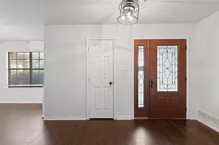 402 Brookview Dr, Decatur, TX 76234 - Photo 2