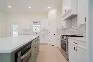 711 King Charles Rd, Scroggins, TX 75480 - Photo 8