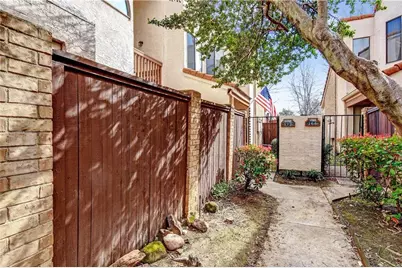 539 Ranch Trail #172, Irving, TX 75063 - Photo 2