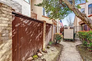 539 Ranch Trail, Irving, TX 75063 - Photo 2