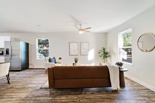 1337 E Houston St, Paris, TX 75460 - Photo 2