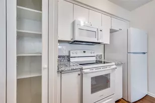 4859 Cedar Springs Rd, Dallas, TX 75219 - Photo 6