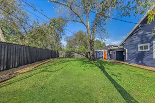 509 Maple St, Commerce, TX 75428 - Photo 34