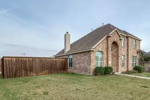 1605 San Carlos Dr, Van Alstyne, TX 75495 - Photo 2