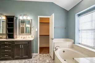 4018 View Point Dr, Granbury, TX 76048 - Photo 26