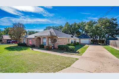4018 View Point Drive, Granbury, TX 76048 - Photo 2
