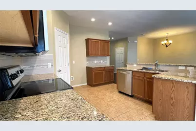 8203 Macgregor Drive, Arlington, TX 76002 - Photo 10