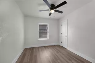 2933 Lucinda Ln, Fort Worth, TX 76119 - Photo 20