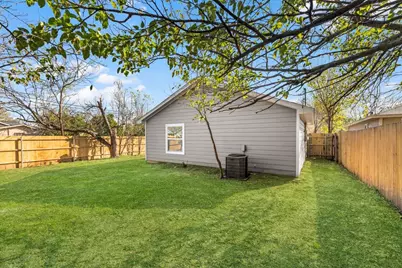 2933 Lucinda Lane, Fort Worth, TX 76119 - Photo 26