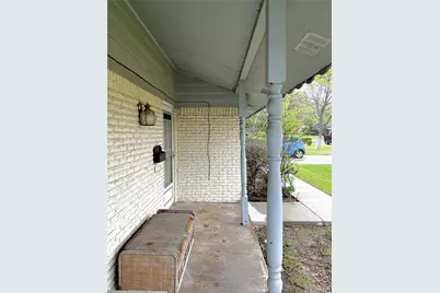 725 Danish Drive, Grand Prairie, TX 75050 - Photo 2