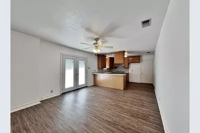 725 Danish Drive, Grand Prairie, TX 75050 - Photo 12