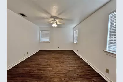 725 Danish Drive, Grand Prairie, TX 75050 - Photo 18