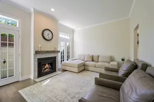 3605 Brown St, Dallas, TX 75219 - Photo 2