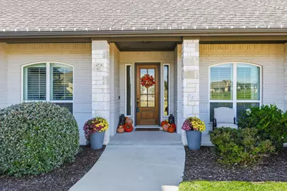 235 Columbia Court, Springtown, TX 76082 - Photo 2