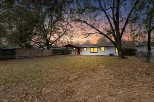 2430 Bluffton Dr, Dallas, TX 75228 - Photo 34