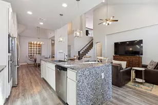 2000 Crescent St, Fort Worth, TX 76008 - Photo 10