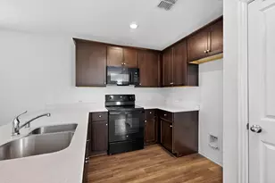 9206 Marilyn Pl, Dallas, TX 75227 - Photo 10