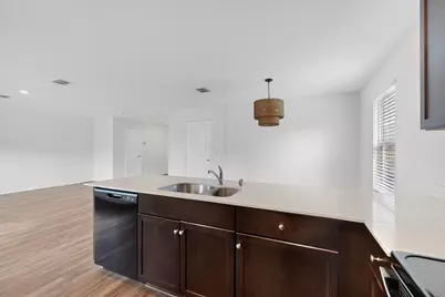 9206 Marilyn Place, Dallas, TX 75227 - Photo 8