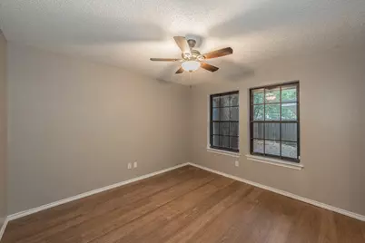 917 Bucknell Drive, Arlington, TX 76012 - Photo 10