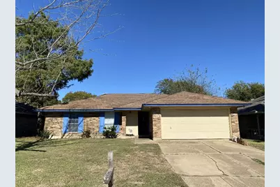 401 Myrtle Drive, Arlington, TX 76018 - Photo 1
