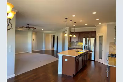 10905 Southerland Drive, Denton, TX 76207 - Photo 4