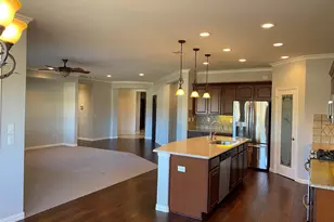 10905 Southerland Dr, Denton, TX 76207 - Photo 4