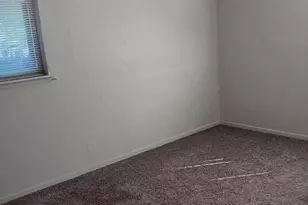 729 Blueberry Ln, Grand Prairie, TX 75052 - Photo 12