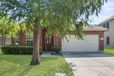 2828 Cameron Bay Drive, Lewisville, TX 75056 - Photo 2