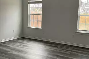 1981 W Bond St, Denison, TX 75020 - Photo 4