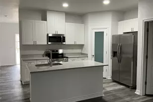 1981 W Bond St, Denison, TX 75020 - Photo 2