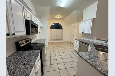 6611 Rockdale Road, Fort Worth, TX 76134 - Photo 12