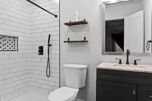 7306 Blackwillow Ln, Dallas, TX 75249 - Photo 16