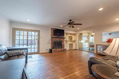 10042 Edgecove Drive, Dallas, TX 75238 - Photo 8